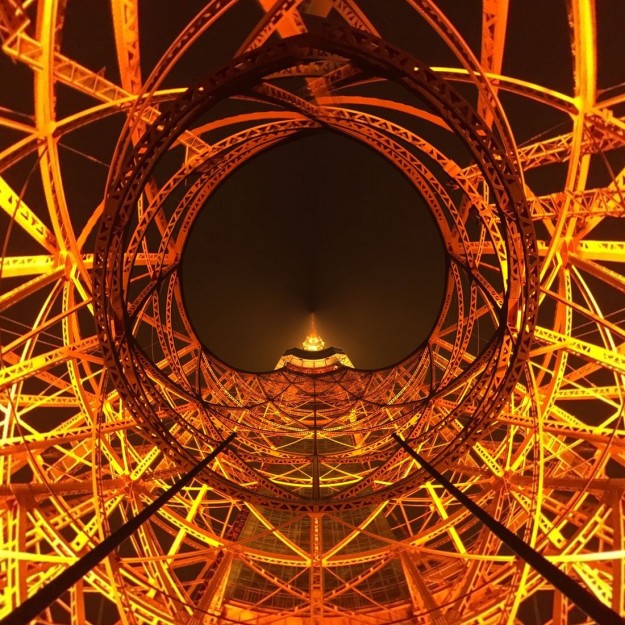 東京タワーを色んな角度から見たステキな写真いろいろ